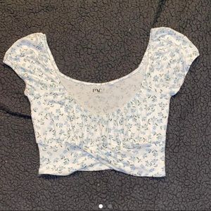 Floral PacSun cropped tee